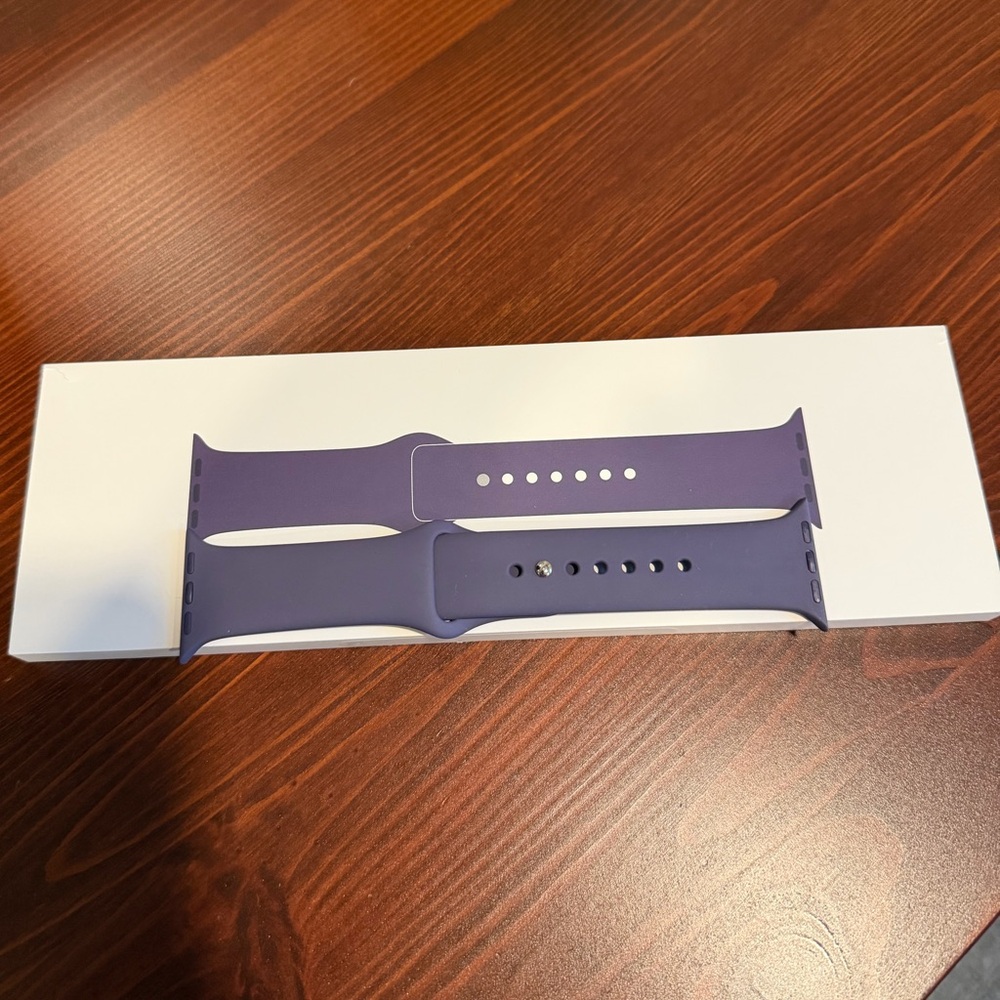 NEW Apple Watch Sport Band - Purple Fog - S/M, 42mm